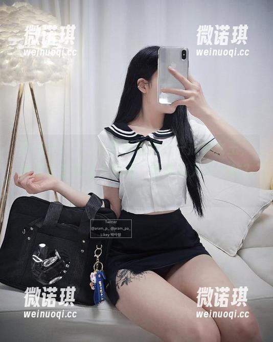 Aram(아람)的美图精选——荆棘女王，看这姿态就让人想问‘哪里能入手一枝？’