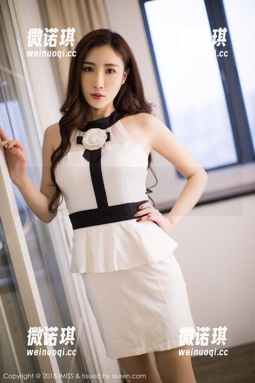 IMiss爱蜜社 - 月下内衣秀：梦心月原图现身，更新的内容更劲爆！