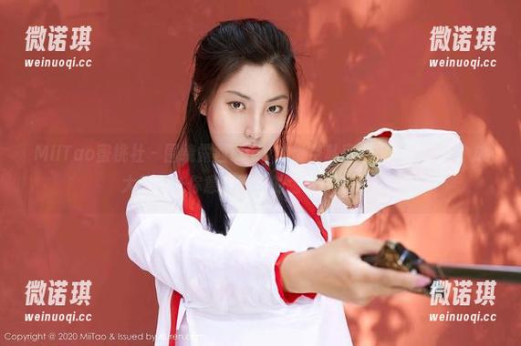 MiiTao蜜桃社 - 围绕露西Lucy的镂空私房合辑，像是一个放大镜，让你意想不到的细节探出头来。