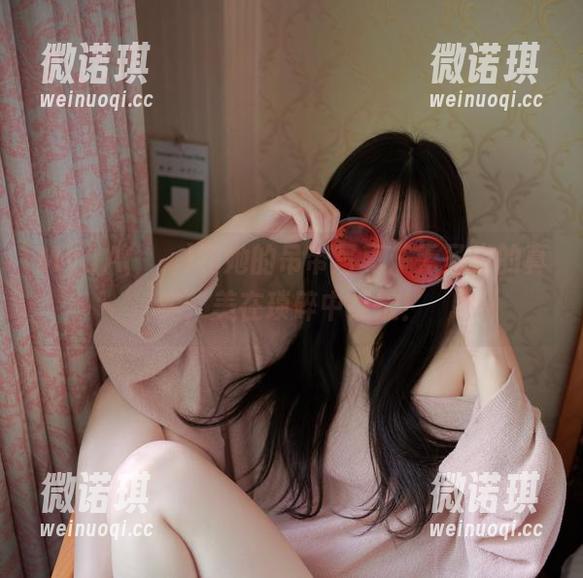 MyuA(뮤아)和她的吊带写真：无圣光的真实，美在琐碎中绽放！