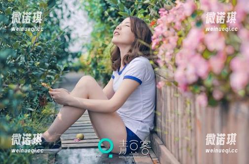 QingDouKe青豆客 - 施忆佳Kitty酱用高清攻略为你展示怎样在浴室里表演“面朝大海，春暖花开”！