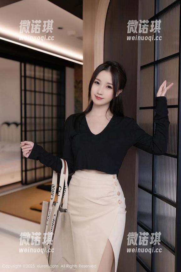 Xiuren秀人网 - 当MODEL伊若遇上丝袜：一部作品集，才不是你想象的那样简单。