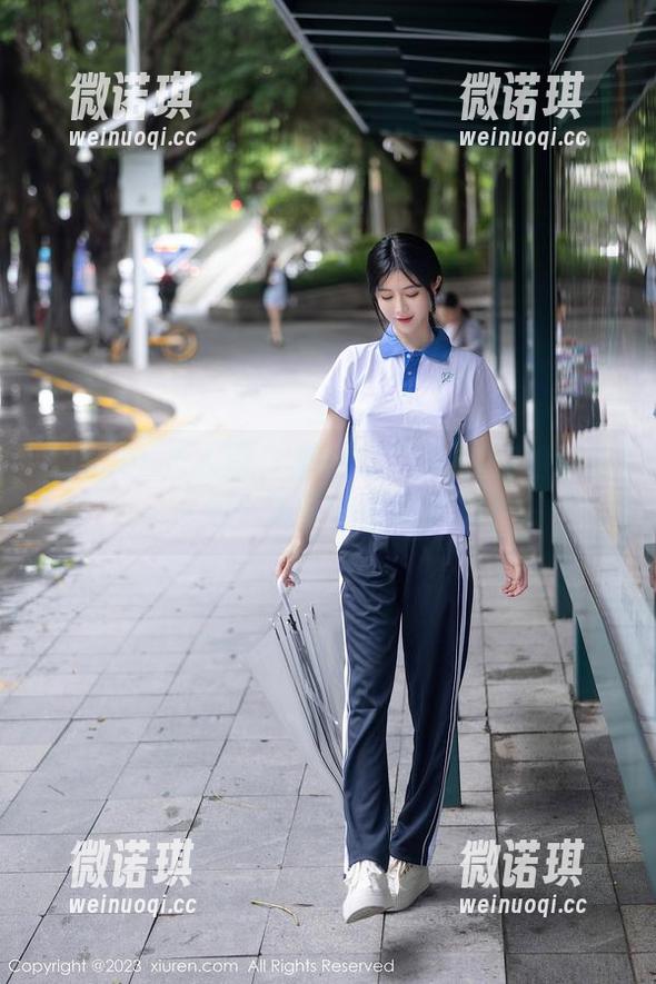 Xiuren秀人网 - 爱丽莎Lisa的空姐在线，人们自愿干瞪眼的作品！