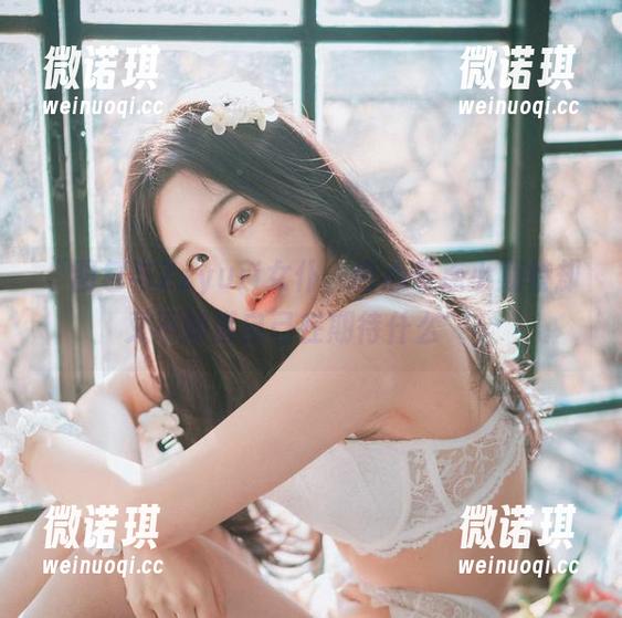 “图包与Zzyuri女仆，内心有点小期待却又不知道自己在期待什么”；