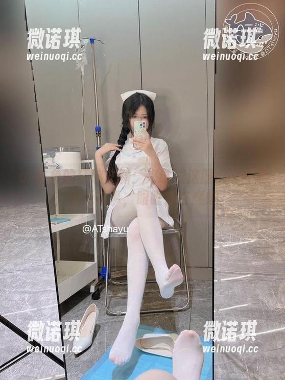 at鲨鱼的狂赌之渊：来试试这服cos合集，若无其事，眼眶却在燃烧。