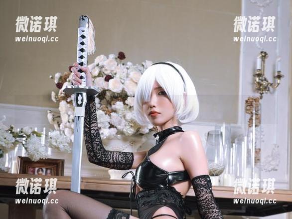 白丝美图，eliza喵喵的眼神让我想多了点…