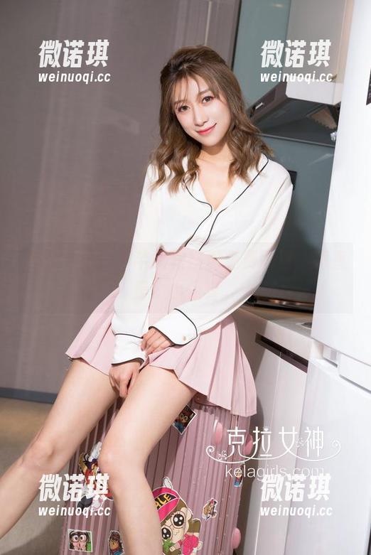 克拉女神 - 芊芊短裙搭配免费图包，简直是个小惊喜。