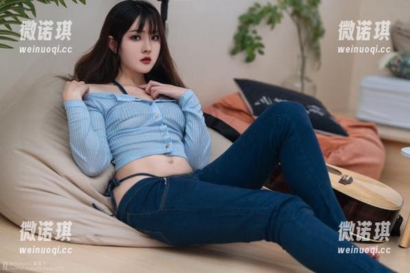 夏夏子的校服写真，资源让人脸红，但我又想多看一眼。