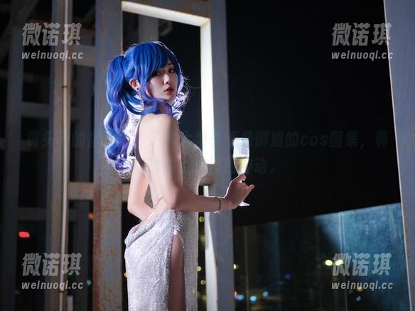 镜头下的居酒屋，了解大梨子不是御姐的cos图集，真有种想点酒菜的冲动。
