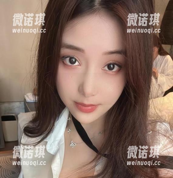 微密圈 - 奶雯的泳装系列，心知肚明，写真无圣光