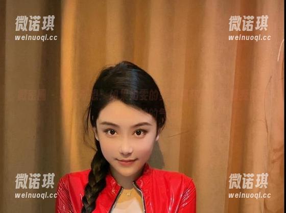 微密圈 - 突发奇想：如果奶雯的美脚是高清的，那我们该怎么形容她的气质？