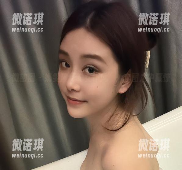 微密圈 - 奶雯演绎“女仆风”：套图之中藏惊喜