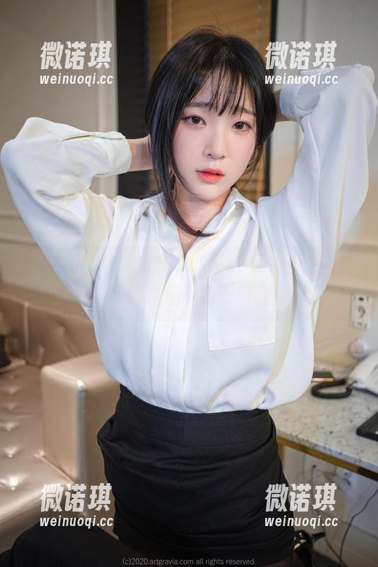 姜仁卿(강인경)的Fantrie9月2号，这个图包，下载后别说我没提醒你哦！
