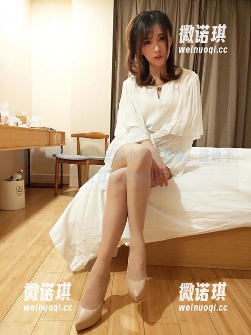 最新原图：办公室的小女巫露娜，谁说不能有趣又专业？