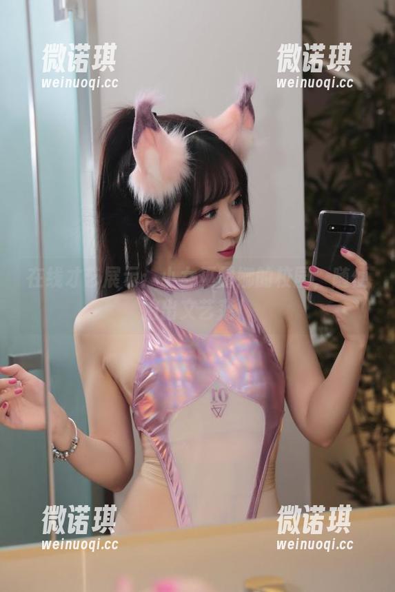 在线才艺展示：小女巫露娜的校园，随便拍出文艺范！