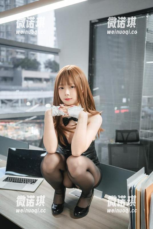恍惚间，巧克力小圆面包在轻纱幔帐中的幻影，迎来了最新套图更新，敢来看吗？