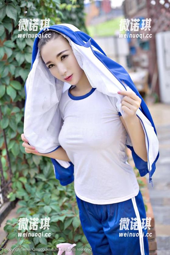 推女神 - 刘钰儿的新厨娘造型，原图在这里，更新总是让人心痒痒的！