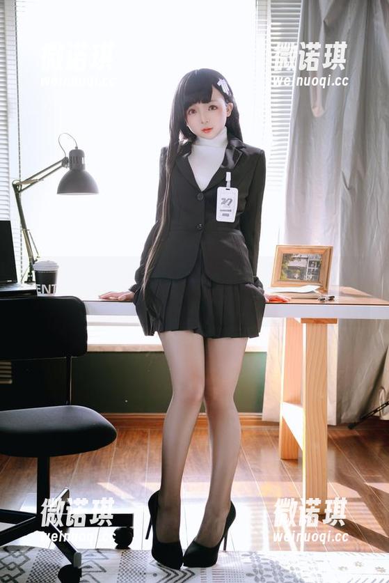 日奈娇的最新小妈cos！不看你会后悔的！