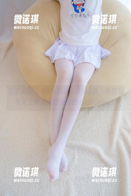 森萝财团 - Aika的JKFUN挑战，看百元写真分享如何撩动你的心strings！