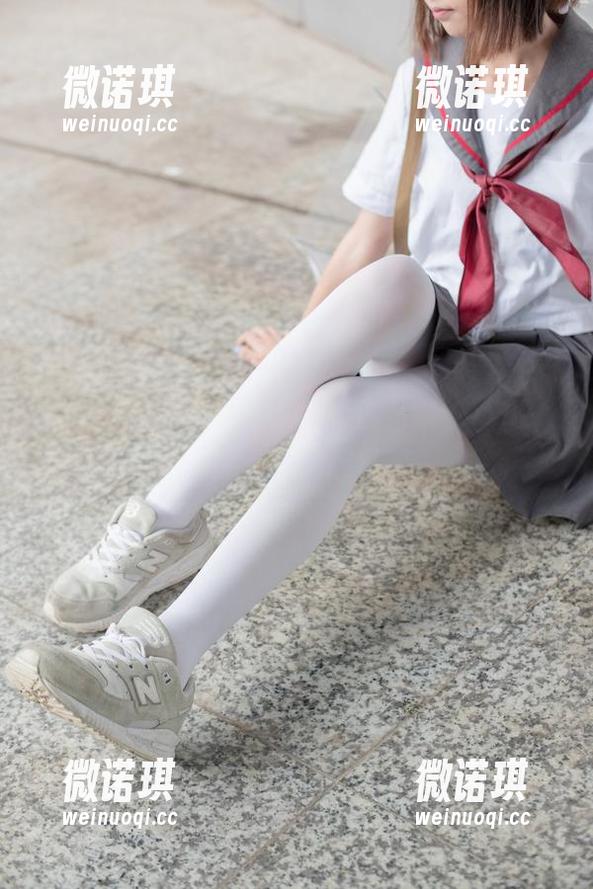 森萝财团的黑丝网袜免女郎合集，不知道该说什么的嗨翻日常。