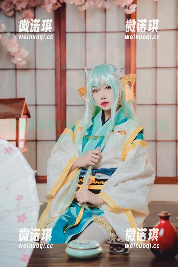 这就是猫君君MaoJun的白色写真，当然得下载放着才行！