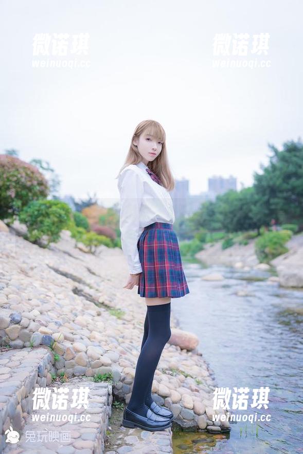 富贵少女白丝，祖木子的无圣光原图让人忍不住多看几眼。。。