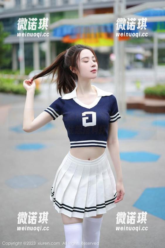 秀人网 - 套图里的利世，如此睡裙美腿让人忍不住想插科打诨。