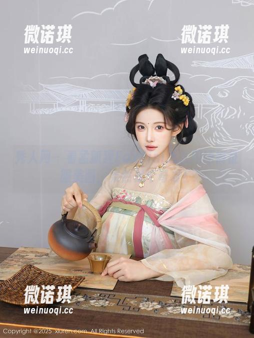 秀人网 - 看孟狐狸FoxYini怎么用短裤征服美图，果然是个奇才！