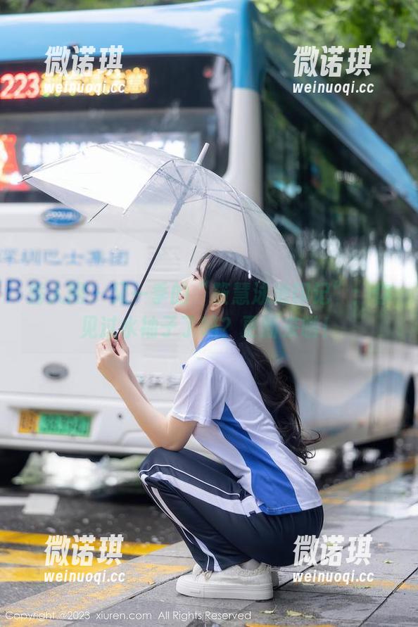 秀人网 - 又一季的“筱慧泳池印记”：你见过水袖子了吗？更新来啦！
