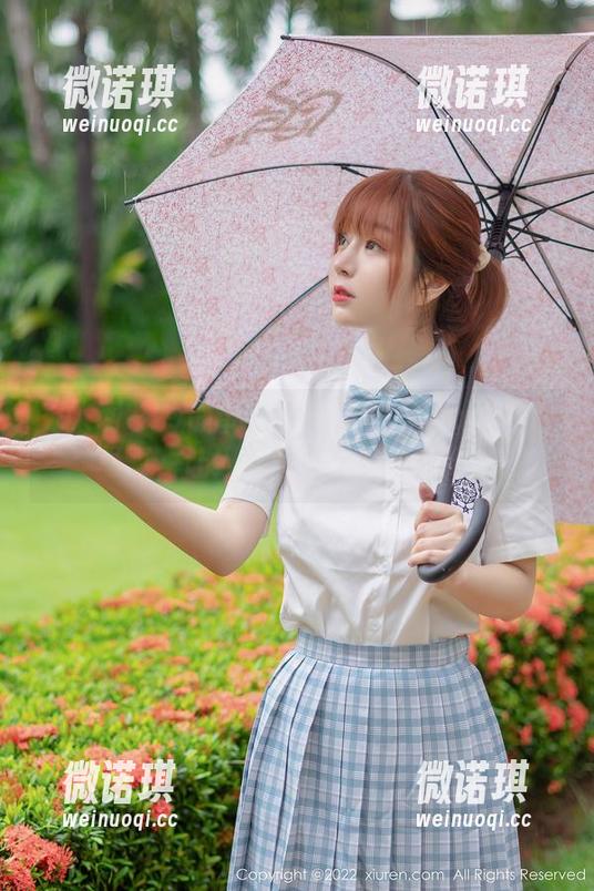 秀人网-谭睿琪Ailsa 秀人网 - 冷静审视:谭睿琪Ailsa的白色写真,让人忍不住想多看几眼。