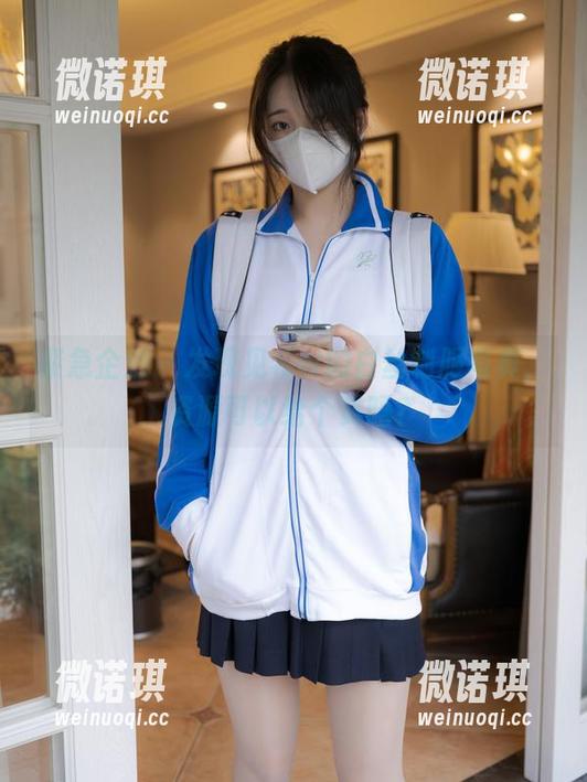 紧急企划 - 发现见希w的白丝制服写真，资源可以给个赞吗？