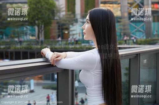 蜜桃社 - 无圣光，不怕！让王婉悠Queen的女王气场强势袭来，你可不要目光游离哦，随便看就中招了！