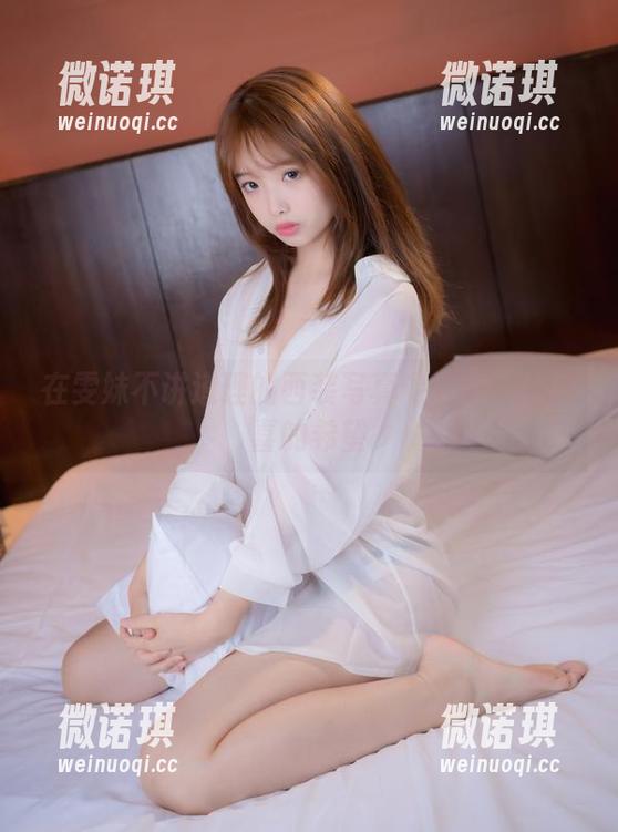 在雯妹不讲道理的西装写真中寻找一丝惊喜的希望