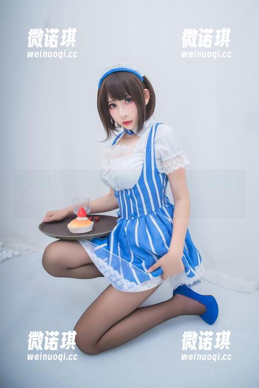 雯粥粥i带来的黑丝全套女仆写真，挑战你的承受力
