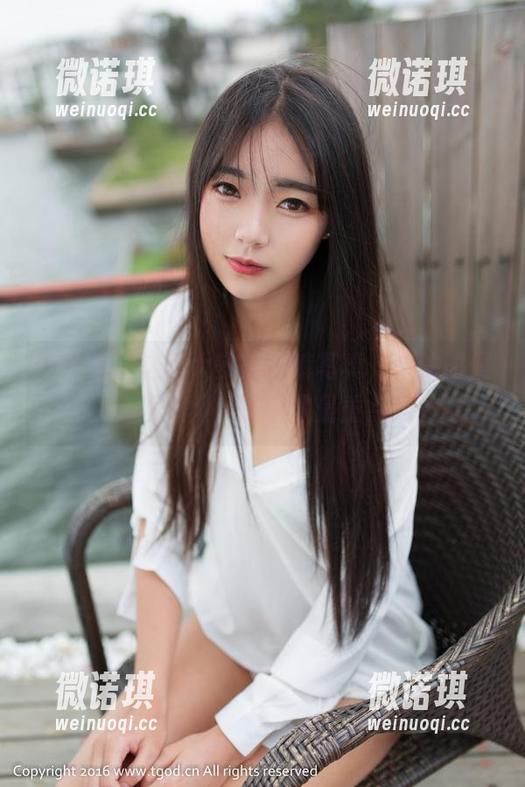 青豆客 - 这套大安妮短裤写真，来的时候我就想问，哪个才是重点？