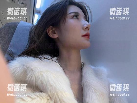 微密圈 - 节日视角写真？黎允熙baby给你一个全新的眼光！