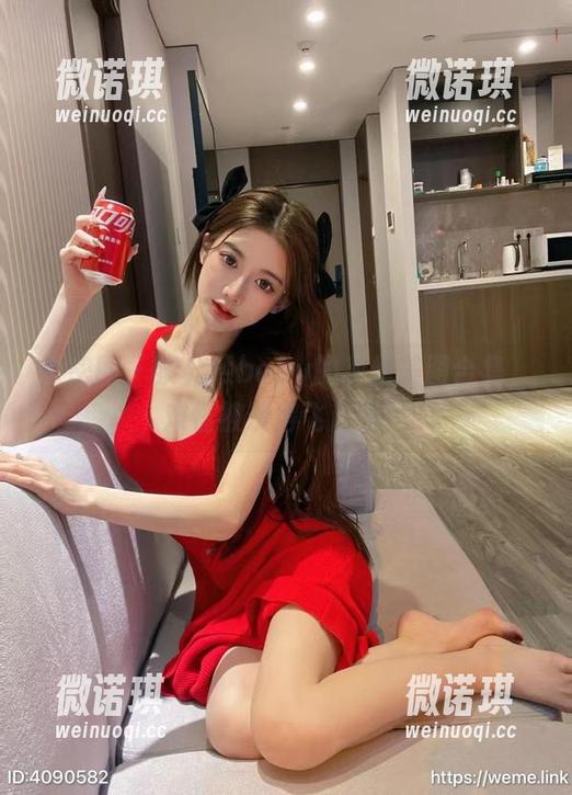 微密圈 - 黎允熙baby的灰丝美图合集，难怪被赞得飞起来！